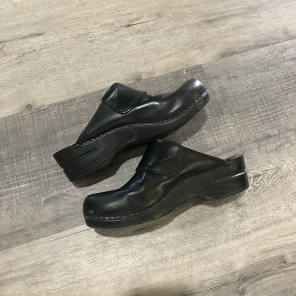 Black hospital Dansko clogs - Picture 4 of 7
